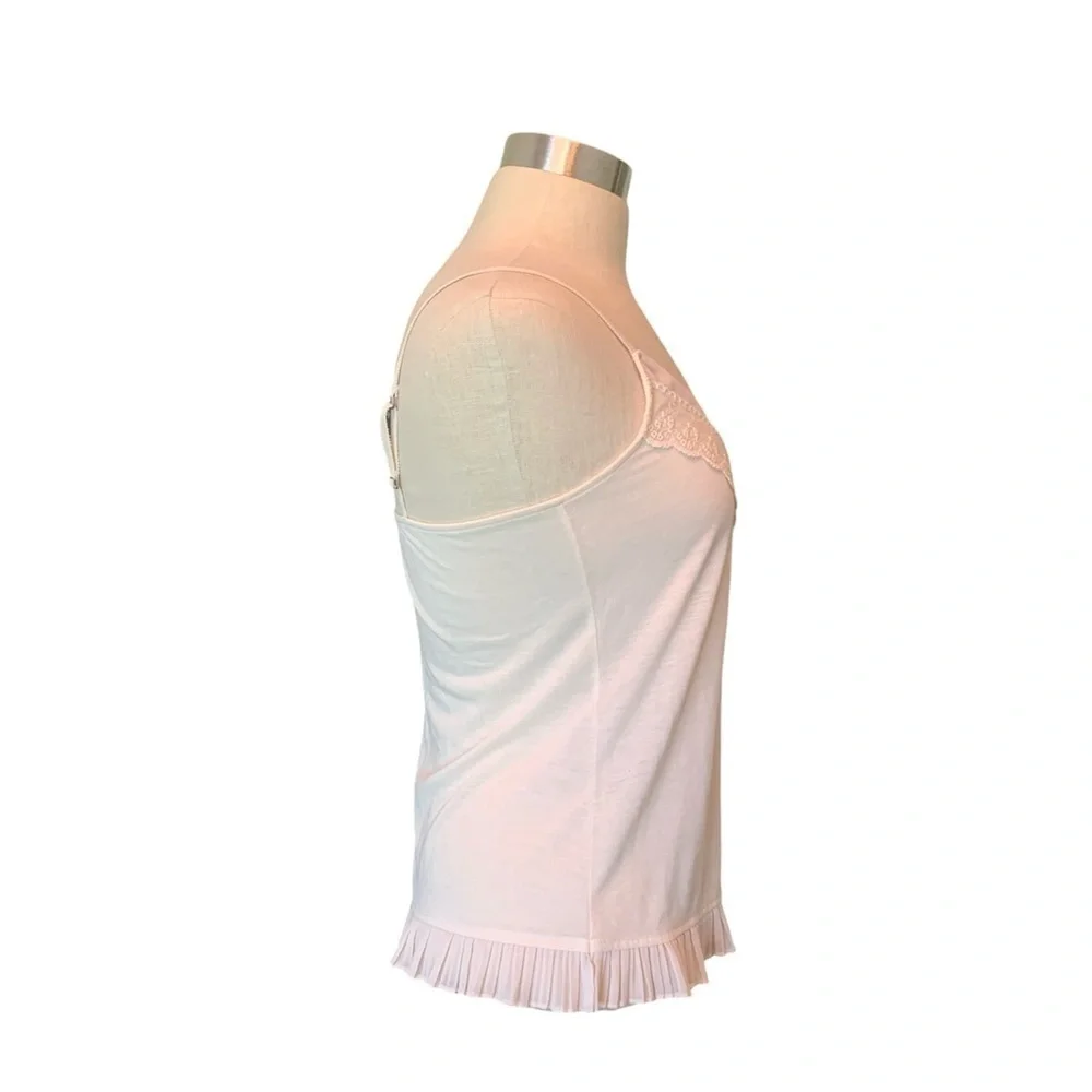 American Eagle lace detail camisole.